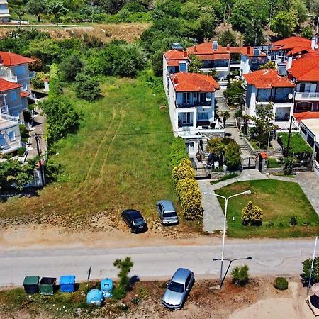 Beach Front Villa Nea Kallikrateia Εξωτερικό φωτογραφία