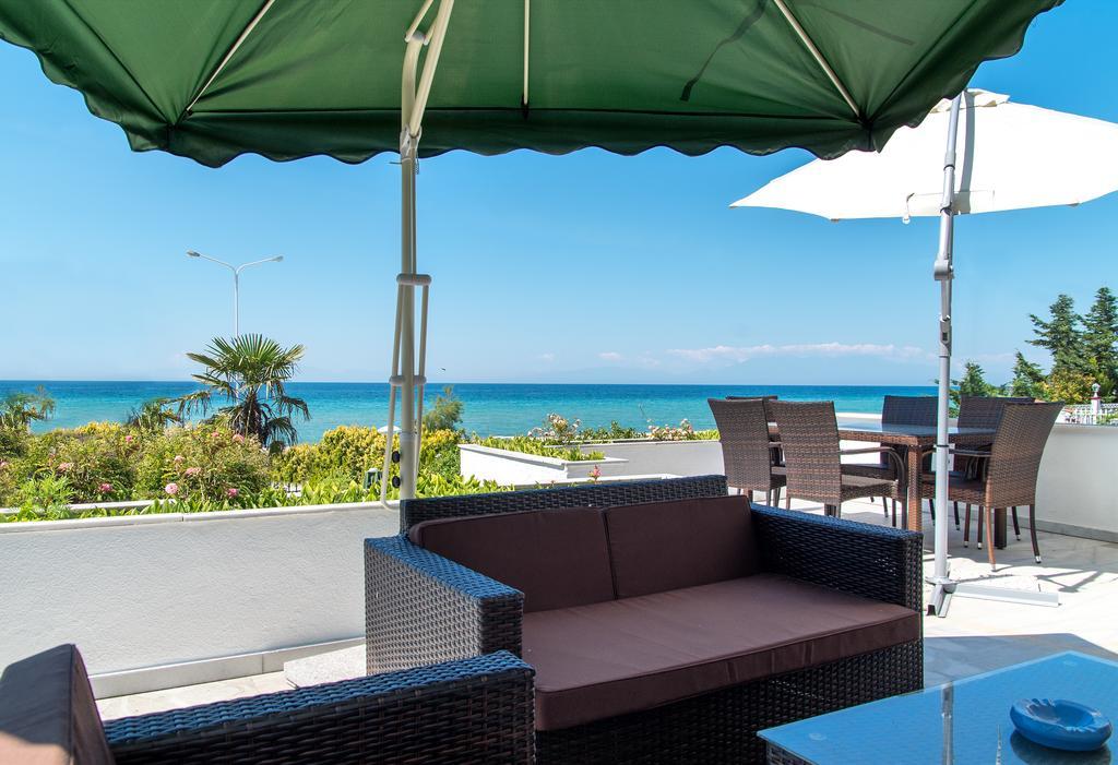 Beach Front Villa Nea Kallikrateia Εξωτερικό φωτογραφία