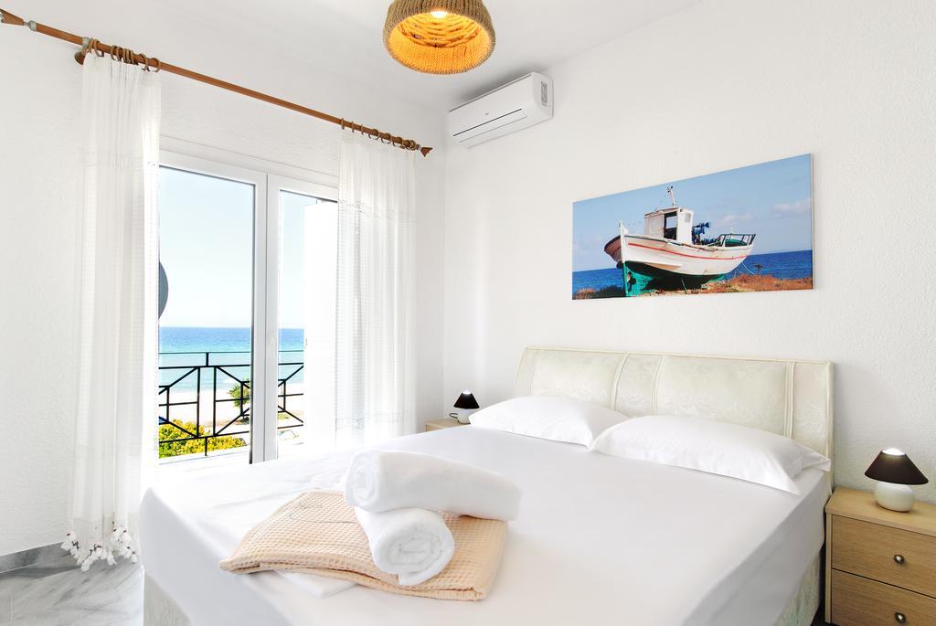 Beach Front Villa Nea Kallikrateia Εξωτερικό φωτογραφία