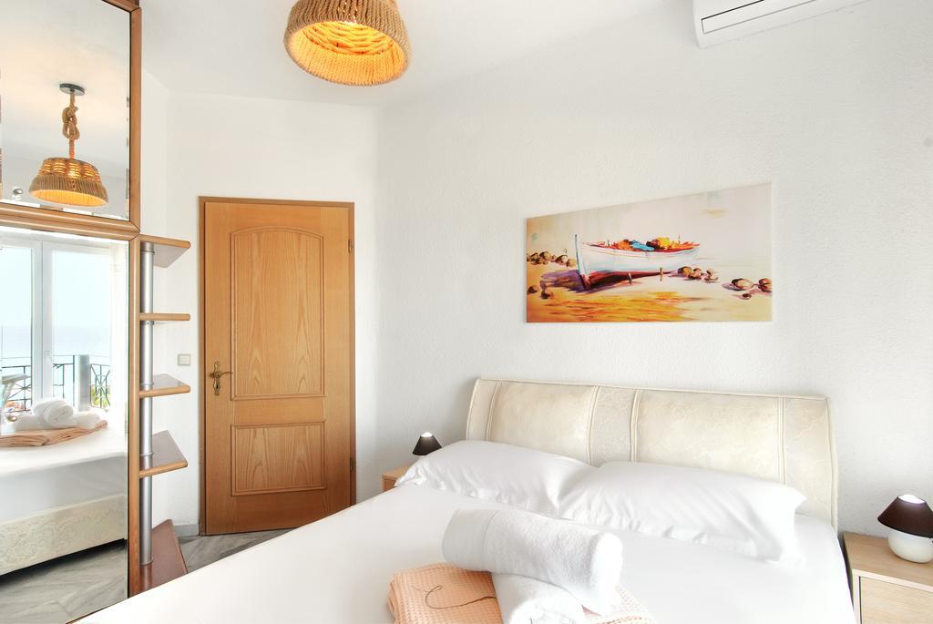Beach Front Villa Nea Kallikrateia Εξωτερικό φωτογραφία